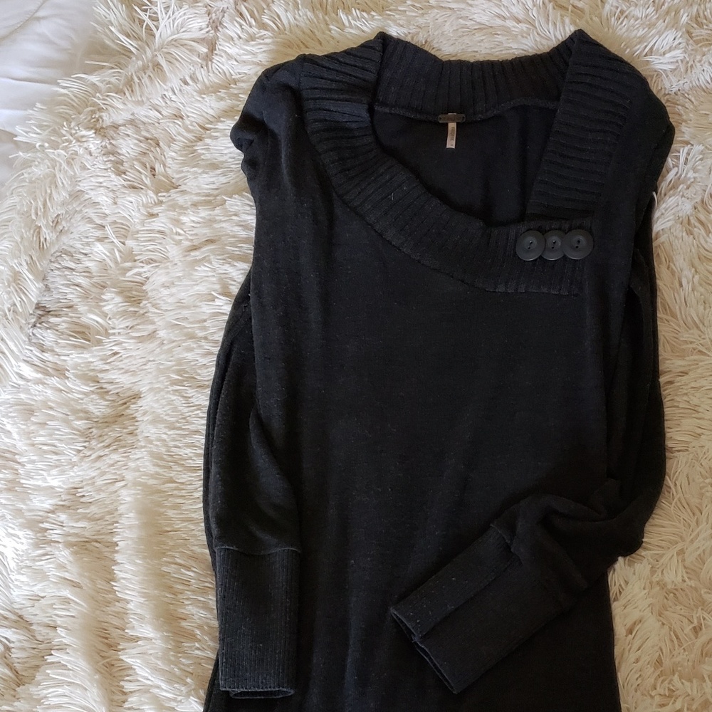 Poof pullover grey long sleeve Sweater size small